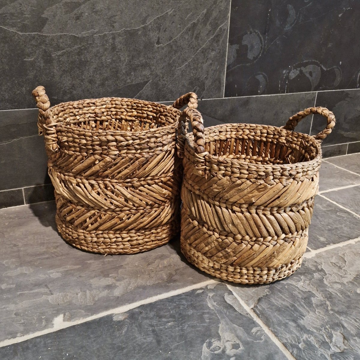 Handgeflochten | Aus Wasserhyazinthe | Set aus zwei Körbchen