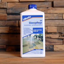 Glanzpflege von Pflege und Zubehör für Badewannen und Fliesen, flüssiges Reinigungsmittel für saubere Oberflächen.