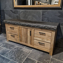 Unterschrank mit Waschtisch aus recyceltem Holz im rauen Naturlook, für Badgestaltung, von BINTAN, stilvoll und umweltfreundlich